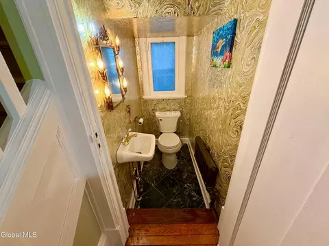 Bath - 831 Wright Ave, Schenectady, NY 12309 photo 5 of 5
