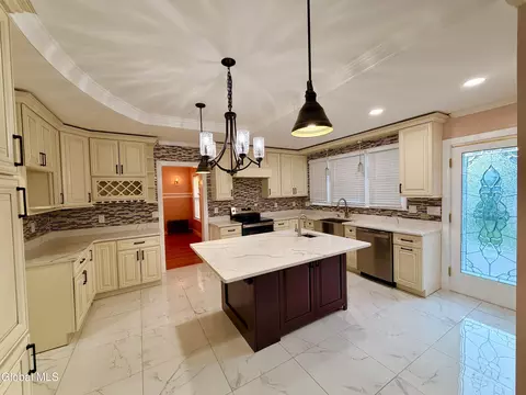 Kitchen - 831 Wright Ave, Schenectady, NY 12309 photo 3 of 5
