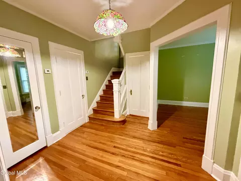 Entry Way - 831 Wright Ave, Schenectady, NY 12309 photo 2 of 5