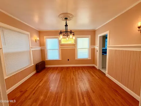 Dining - 831 Wright Ave, Schenectady, NY 12309 photo 1 of 5