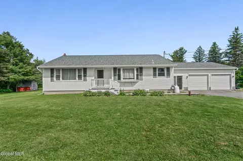 1704 Warners Lake Rd, Altamont, NY 12009
