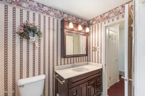 Bath - 102 Evans Rd, Schenectady, NY 12306 photo 1 of 3