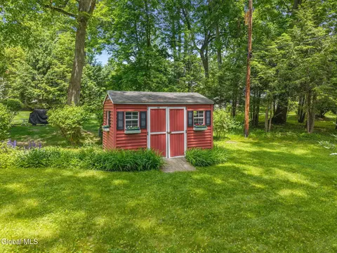 Exterior - 106 Berwick Rd, Delmar, NY 12054 photo 5 of 6