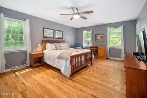 Bedroom - 106 Berwick Rd, Delmar, NY 12054 photo 1 of 8