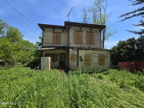 3196 New York 166, Roseboom, NY 13450