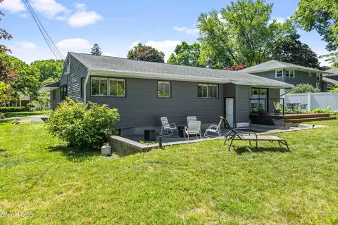 Exterior - 180 Ormond St, Albany, NY 12208 photo 5 of 5