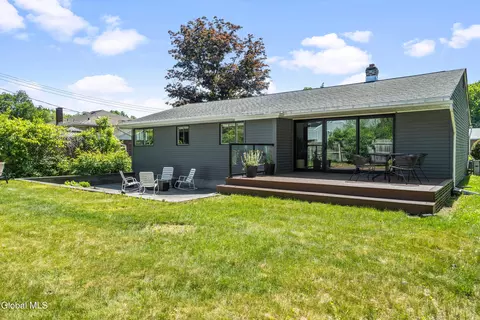 Exterior - 180 Ormond St, Albany, NY 12208 photo 4 of 5