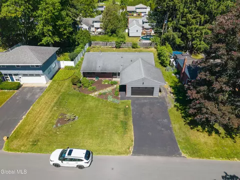 View/Area - 180 Ormond St, Albany, NY 12208 photo 4 of 4