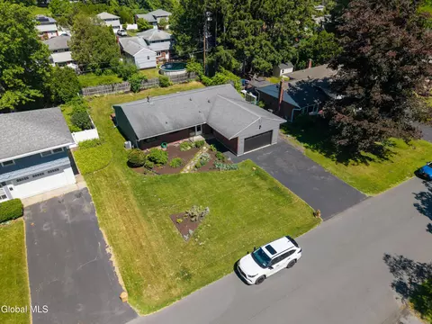 View/Area - 180 Ormond St, Albany, NY 12208 photo 1 of 4