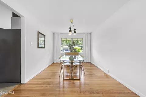 Dining - 180 Ormond St, Albany, NY 12208 photo 2 of 2