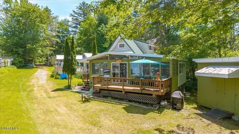 109 Eidsvoll Rd, Broadalbin, NY 12025