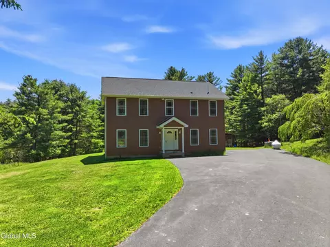 285 Bridge Rd, Berne, NY 12023