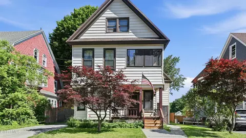 30 Highland Ter, Gloversville, NY 12078