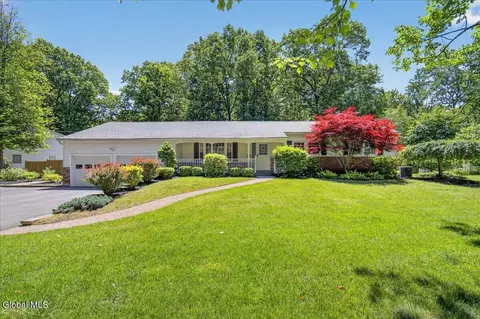 21 Woodstead Rd, Ballston Lake, NY 12019