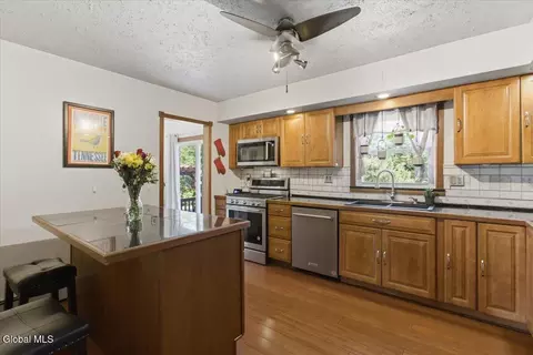 Kitchen - 112 Route 236, Halfmoon, NY 12065 photo 2 of 4