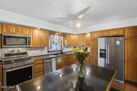 Kitchen - 112 Route 236, Halfmoon, NY 12065 photo 1 of 4