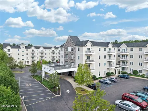 8 Wall St #130, Clifton Park, NY 12065