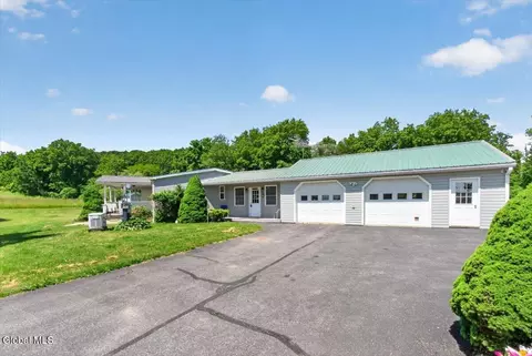 354 Hughes Rd, Amsterdam, NY 12010