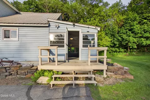 Exterior - 325 Pine St, Corinth, NY 12822 photo 6 of 18