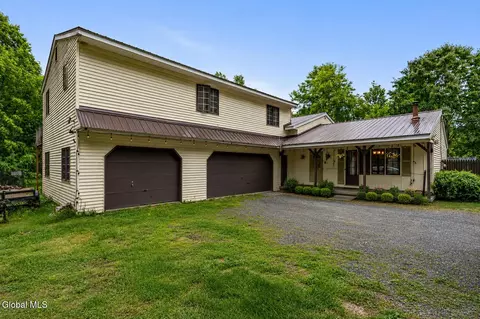 169 Mcgregor Rd, Gloversville, NY 12078