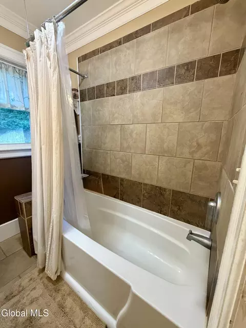 Bath - 1403 River Rd, Selkirk, NY 12158 photo 3 of 3