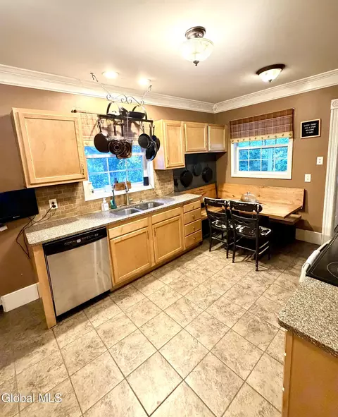 Kitchen - 1403 River Rd, Selkirk, NY 12158 photo 2 of 3