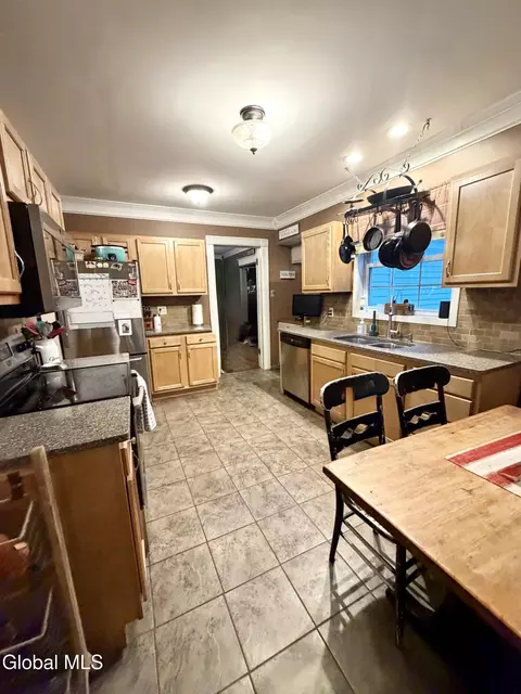 Kitchen - 1403 River Rd, Selkirk, NY 12158 photo 1 of 3
