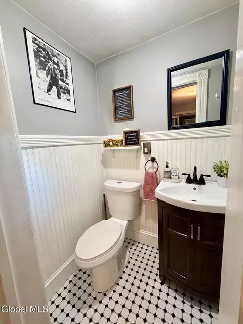 Bath - 1403 River Rd, Selkirk, NY 12158 photo 1 of 3