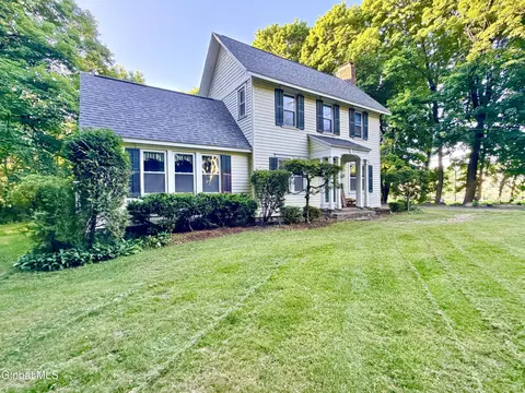 Exterior - 1403 River Rd, Selkirk, NY 12158 photo 3 of 10