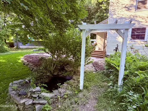Exterior - 1403 River Rd, Selkirk, NY 12158 photo 6 of 10