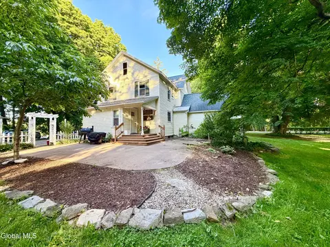 Exterior - 1403 River Rd, Selkirk, NY 12158 photo 5 of 10