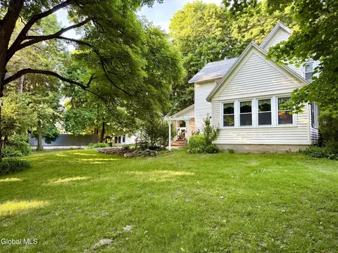 Exterior - 1403 River Rd, Selkirk, NY 12158 photo 4 of 10