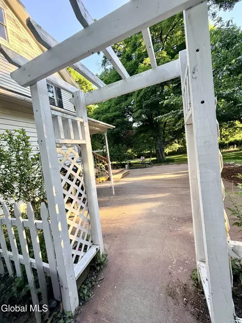 Exterior - 1403 River Rd, Selkirk, NY 12158 photo 7 of 10