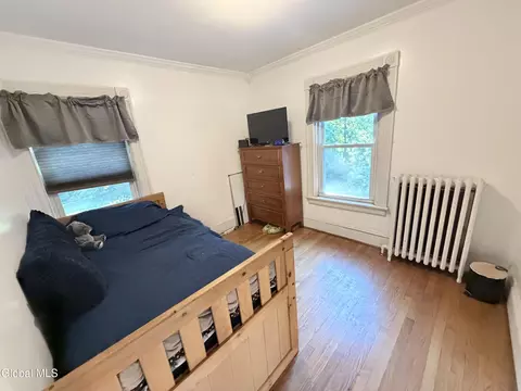 Bedroom - 1403 River Rd, Selkirk, NY 12158 photo 3 of 4
