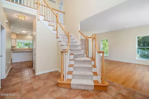 Entry Way - 26 Reynolds Ct, Delmar, NY 12054 photo 2 of 3