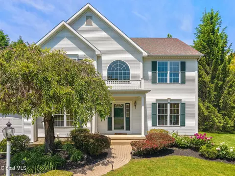 Exterior - 26 Reynolds Ct, Delmar, NY 12054 photo 2 of 7