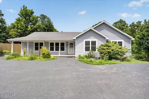 354 Beaver Dam Rd, Voorheesville, NY 12186