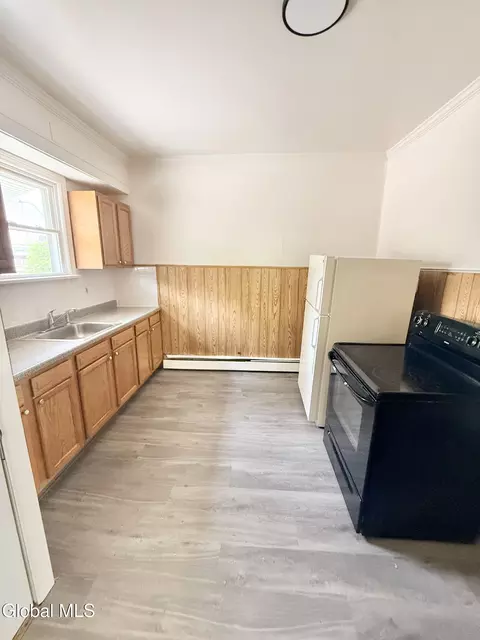 Kitchen - 772 Eastern Ave, Schenectady, NY 12308 photo 1 of 4