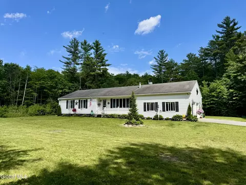 59 North Dr, Lake Luzerne, NY 12846