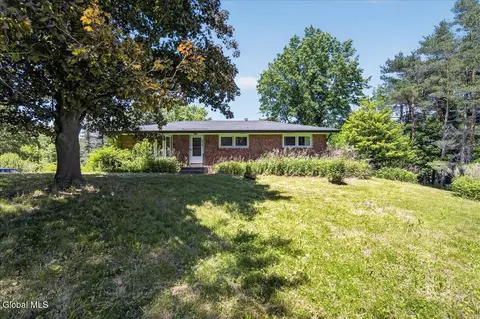 493 Altamont Rd, Altamont, NY 12009