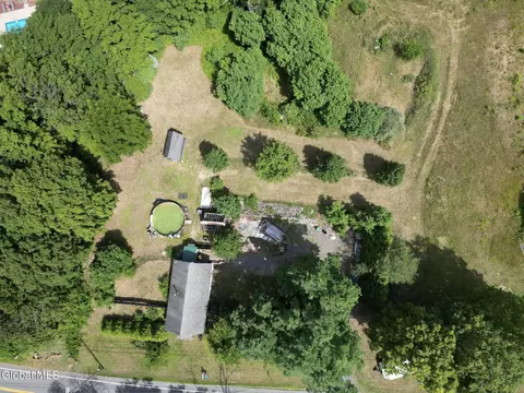 408 W Mountain Rd, Queensbury, NY 12804