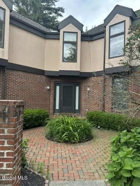 213 Milner Ave, Albany, NY 12208