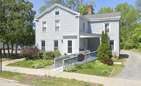 5 Pine St, Glens Falls, NY 12801