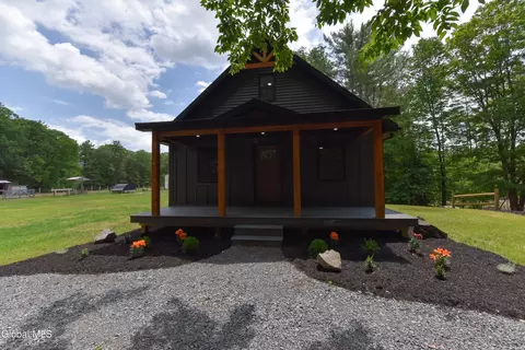176 Harris Rd, Corinth, NY 12822