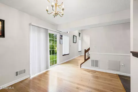 Dining - 4 Oxford Rd, Slingerlands, NY 12159 photo 4 of 5