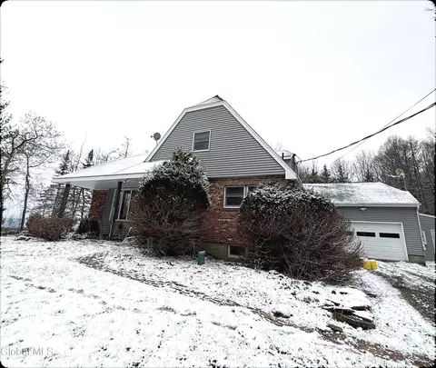 139 Auser Rd, Esperance, NY 12066
