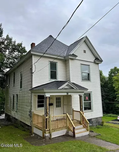 58 Woodside Ave, Gloversville, NY 12078