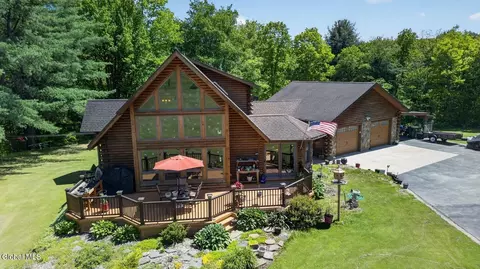 55 Yarns Rd, Harpursville, NY 13787