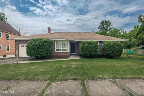 45 Catherine St, Amsterdam, NY 12010