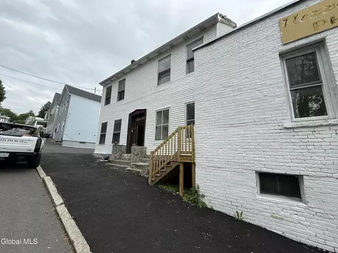 1 Lincoln Ave, Troy, NY 12180